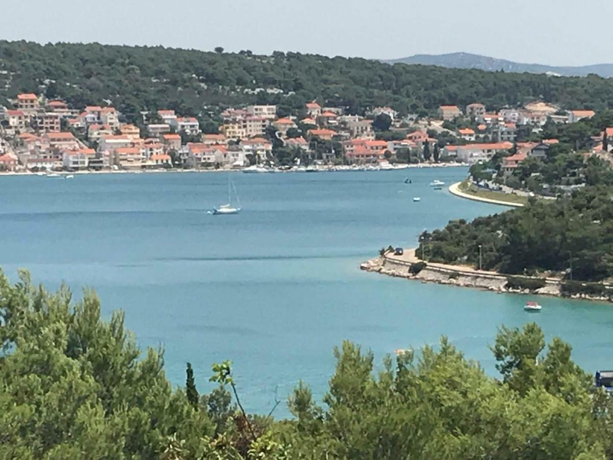 Villa Miggelangelo Tisno Luaran gambar
